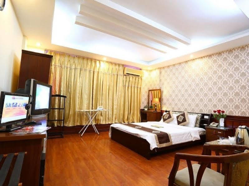 A25 Hotel - 67 Nguyen Truong To Ханой Екстериор снимка